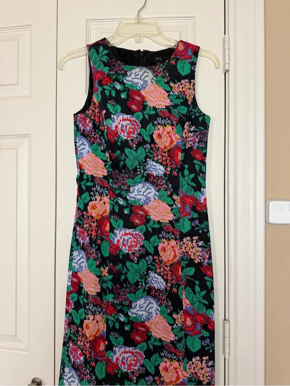 Black Floral Sleeveless Sheath Dress
